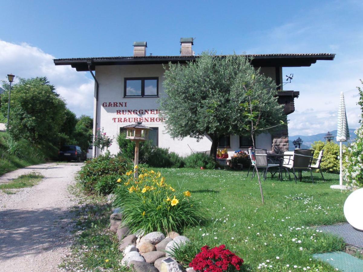 Hotel Garni Runggner Traubenhof Termeno Zewnętrze zdjęcie